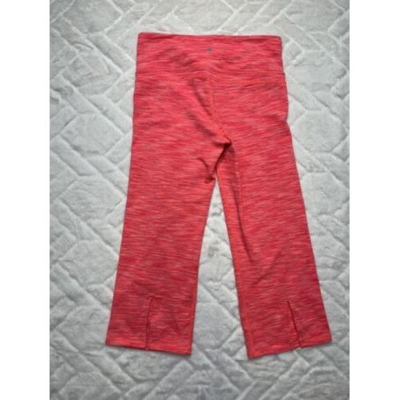 ATHLETA Energy Power Up Women's (M) Pink Capri Leggings - Split Hems - Picture 2 of 7